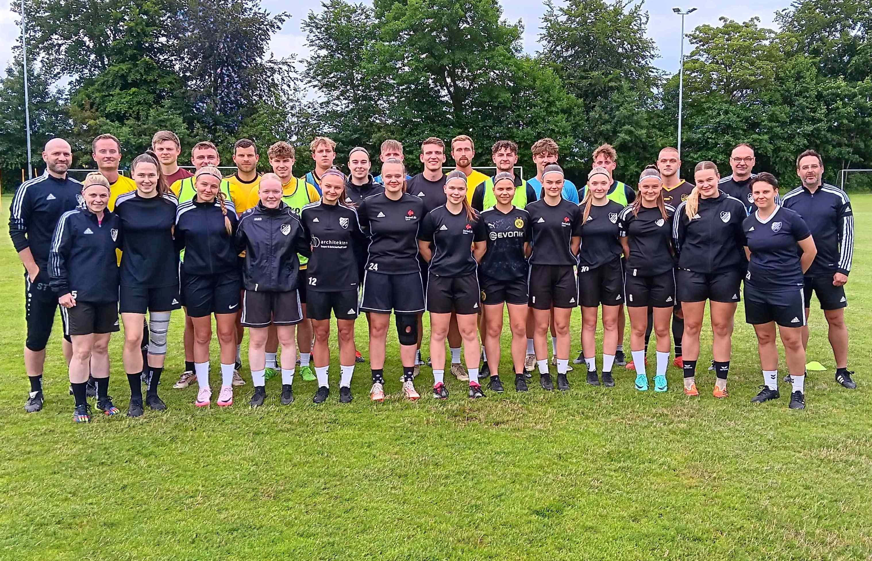 Trainingsauftakt für Frauen 1 und Herren 1!