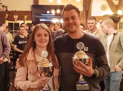 Johanna Südhoff und Philipp Johanning sind Fußballer des Jahres!